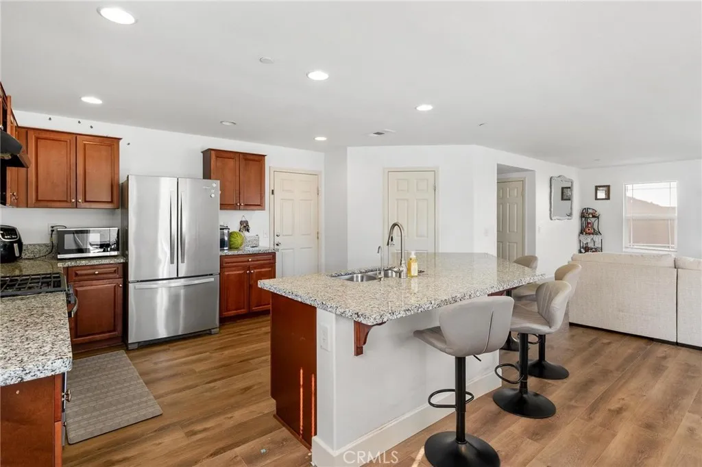 37534 Ebony Drive, Palmdale, California 93551 home-pic-25